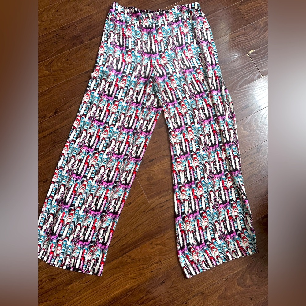 Bebe wide legged , high waisted palazzo pants